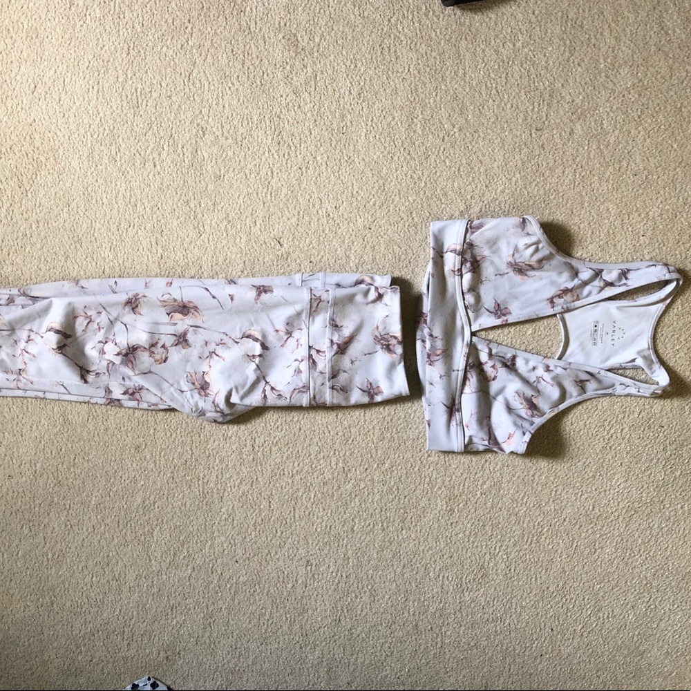 Varley sports bra and matching yoga pants